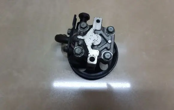 Hyundai Santa Fe Power steering pump