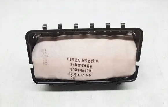 Tesla Model S Passenger airbag 0589P1000551