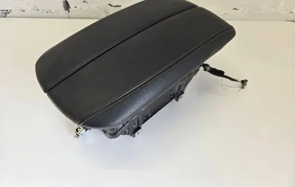 BMW X6 F16 Armrest 9389627