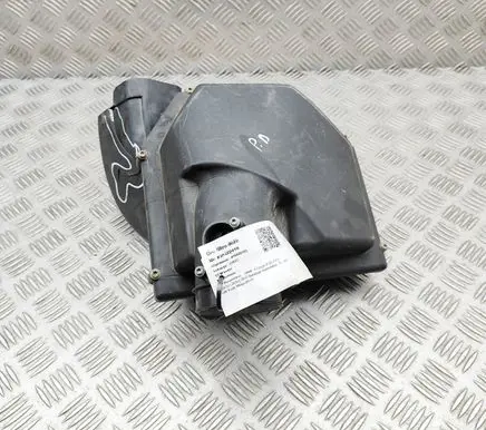 BMW M4 F82 F83 Air filter box 7847491 7846268