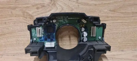 Volvo V70 Multifunctional control switch/knob 30772171