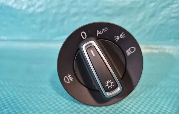 Volkswagen Golf VII Light switch 5G0941431BE 10097013