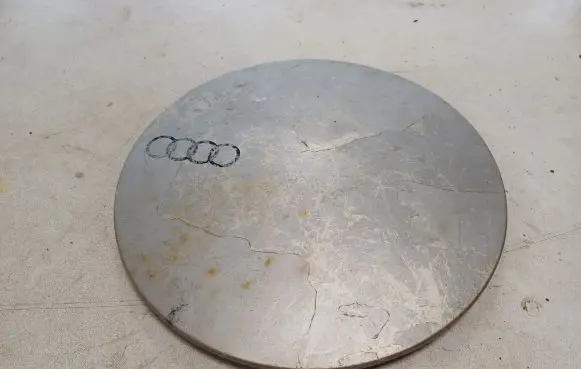 Audi 200 Wheel nut cap/cover 447601165