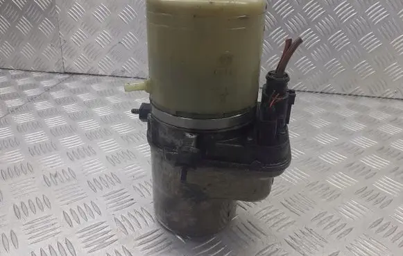 Seat Ibiza III (6L) Power steering pump 6Q0423156