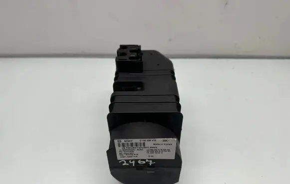 Mercedes-Benz E W212 Central locking vacuum pump A0008004448 103210393410 0132006410