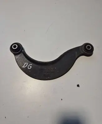 Rear control arm