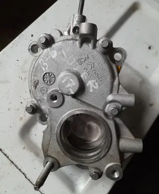Peugeot Boxer Vacuum pump 9674992180 65741