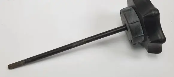 Audi TT Mk1 Spare wheel bolt 8N0803899