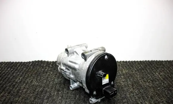 Toyota Corolla E210 E21 Air conditioning (A/C) compressor (pump) 0424001192
