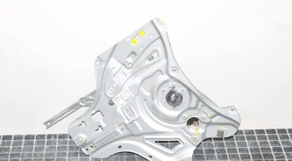 Hyundai ix35 Front door electric window regulator 813102Y010