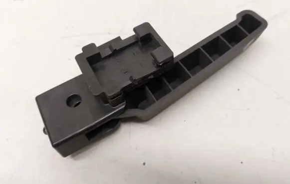Opel Insignia A Engine bonnet (hood) release handle