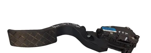 Accelerator throttle pedal