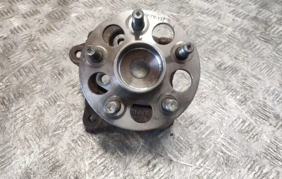 Toyota Urban Cruiser (XP110) Rear wheel hub 4788462020