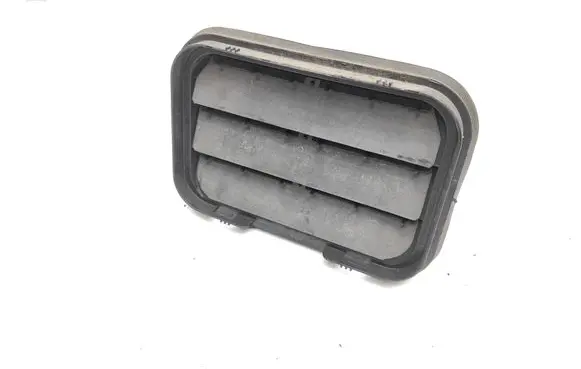 Mercedes-Benz CLA C118 X118 Quarter panel pressure vent A1778302000