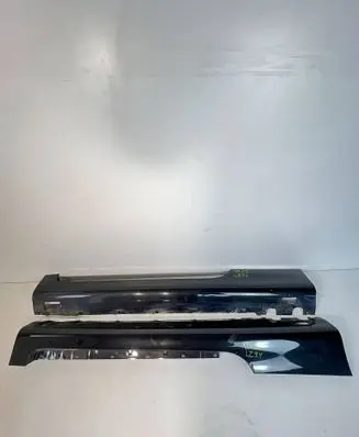 Audi TT TTS Mk2 Sill/side skirt trim LZ9Y