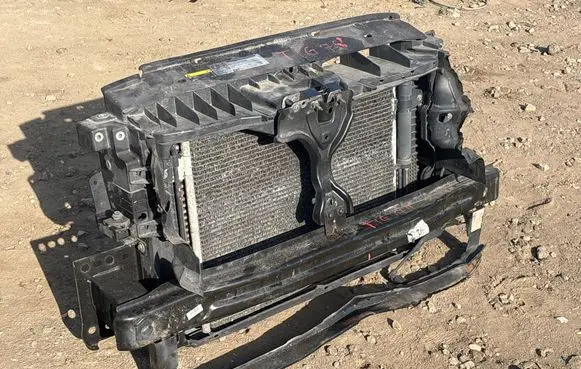 Volkswagen Tiguan Radiator support slam panel 5N0807109F