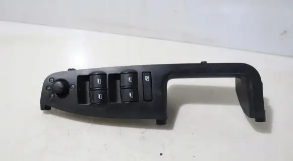 Seat Exeo (3R) Electric window control switch