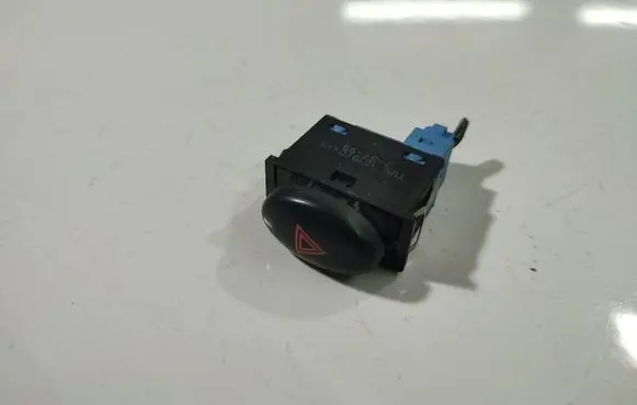 Rover 75 Hazard light switch 101970XXX