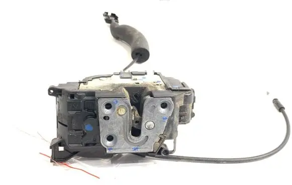 Renault Megane III Front door lock 