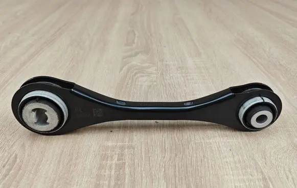 BMW 4 G22 G23 G24 G26 Rear upper control arm/wishbone 6878631 6878633