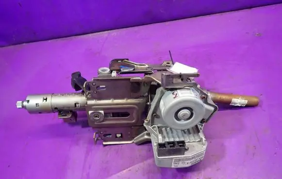 Renault Clio III Power steering pump