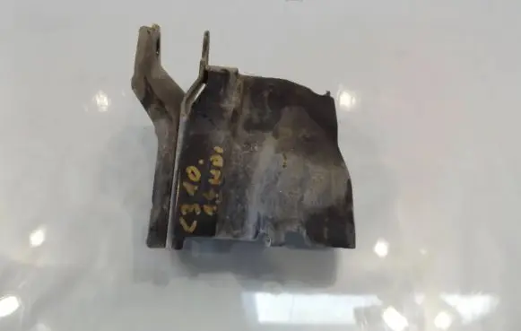 Citroen C3 Gearbox mounting bracket