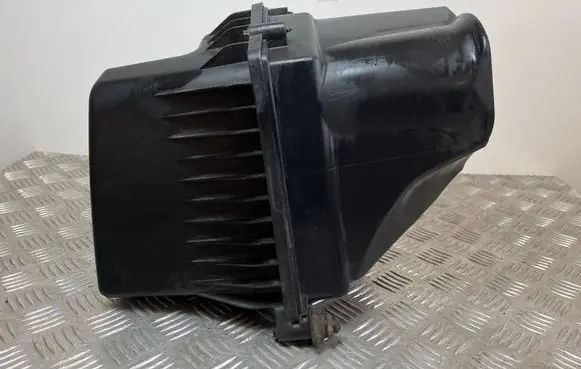 Jeep Cherokee Air filter box