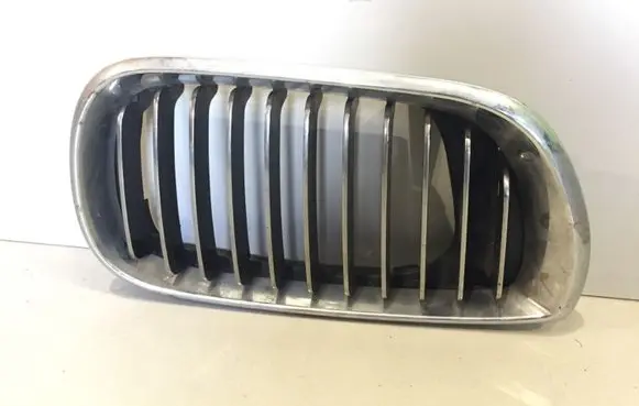 BMW 3 E46 Front grill 511370305500 70305500 511370721309