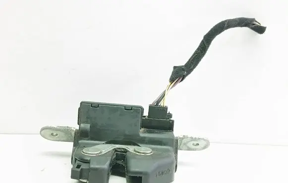 Fiat Grande Punto Tailgate/trunk/boot lock/catch/latch 55701971