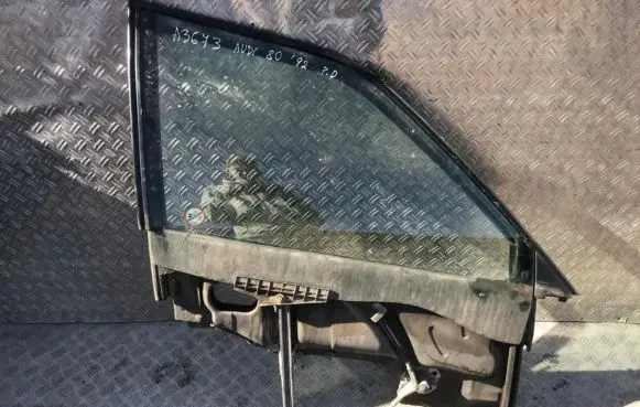 Audi 80 90 S2 B4 Front door window/glass frame 