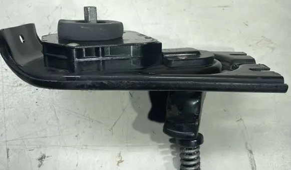 Dodge Durango Spare wheel mounting bracket 68145504AD 21E193