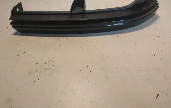 Opel Zafira A Under headlight/headlamp trim 90580652