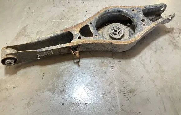 Audi Q3 8U Rear upper control arm/wishbone