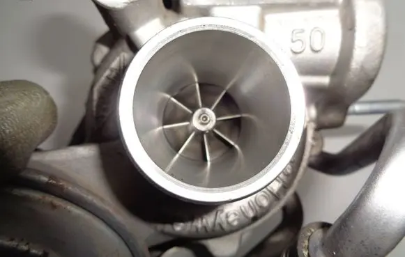 Peugeot 308 Turbo 9818479380