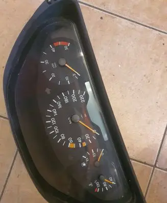 Mercedes-Benz E W210 Speedometer (instrument cluster) 2105406547 010396104040118 110008765002