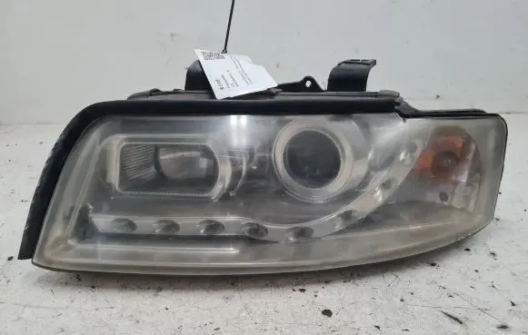 Audi A4 S4 B6 8E 8H Headlight/headlamp