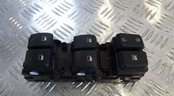 Hyundai Kona I Quarter vent window switch 93670-J9150