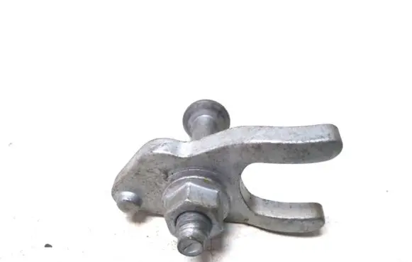 Ford Focus Fuel Injector clamp holder 