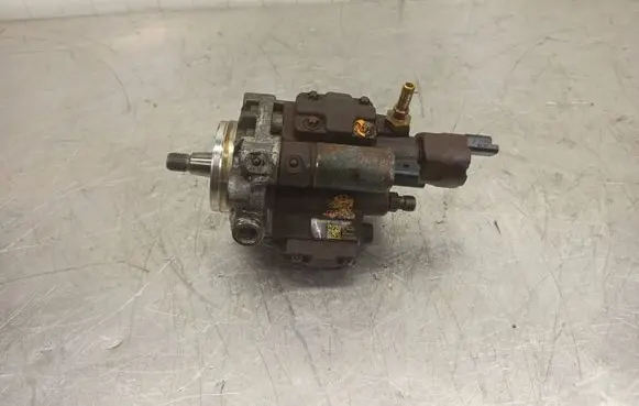 Ford Focus Fuel injection high pressure pump 4M5Q9B395AF A2C20003032 5WS40094