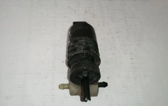 Opel Insignia A Windscreen/windshield washer pump 13250357