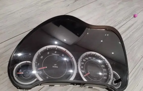 Honda Accord Speedometer (instrument cluster) 257440-8213