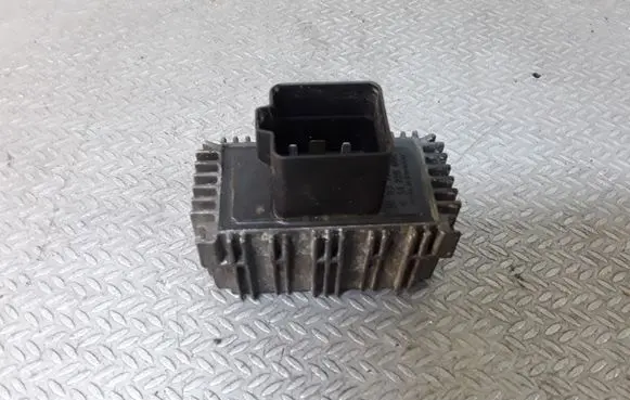 Opel Vectra C Glow plug pre-heat relay 09132691 51299008
