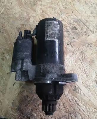 Volkswagen PASSAT B7 Starter motor 02M911024C 31012013