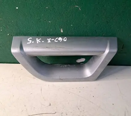 Volvo XC90 Front door interior handle 8650070