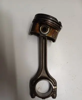 Volkswagen Golf VII Piston with connecting rod CJZ