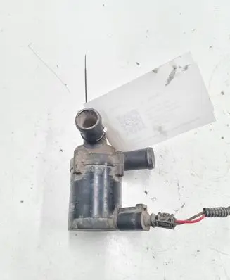 Volkswagen Touareg I Electric auxiliary coolant/water pump 7L0965561A