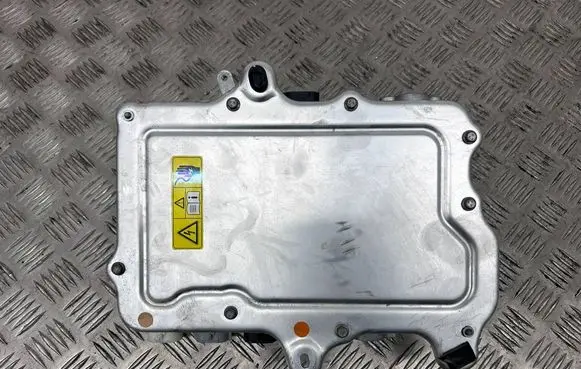 Tesla Model X Voltage converter inverter 104967800H