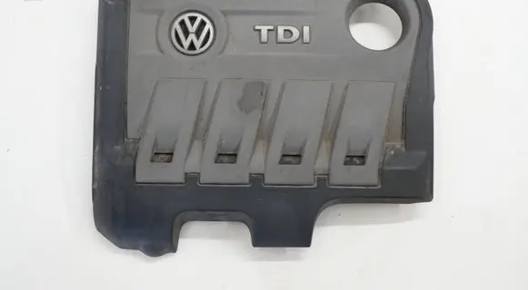 Volkswagen PASSAT B7 Engine cover (trim) 03L103925RACR 03L103925R