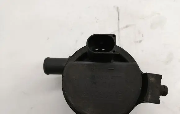 Volkswagen Cross Polo Electric auxiliary coolant/water pump 8200285950