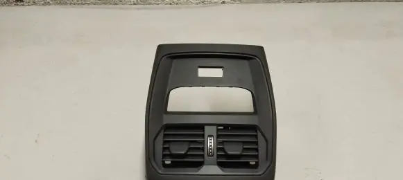 BMW 3 G20 G21 Rear air vent grill 6806816 5a05665